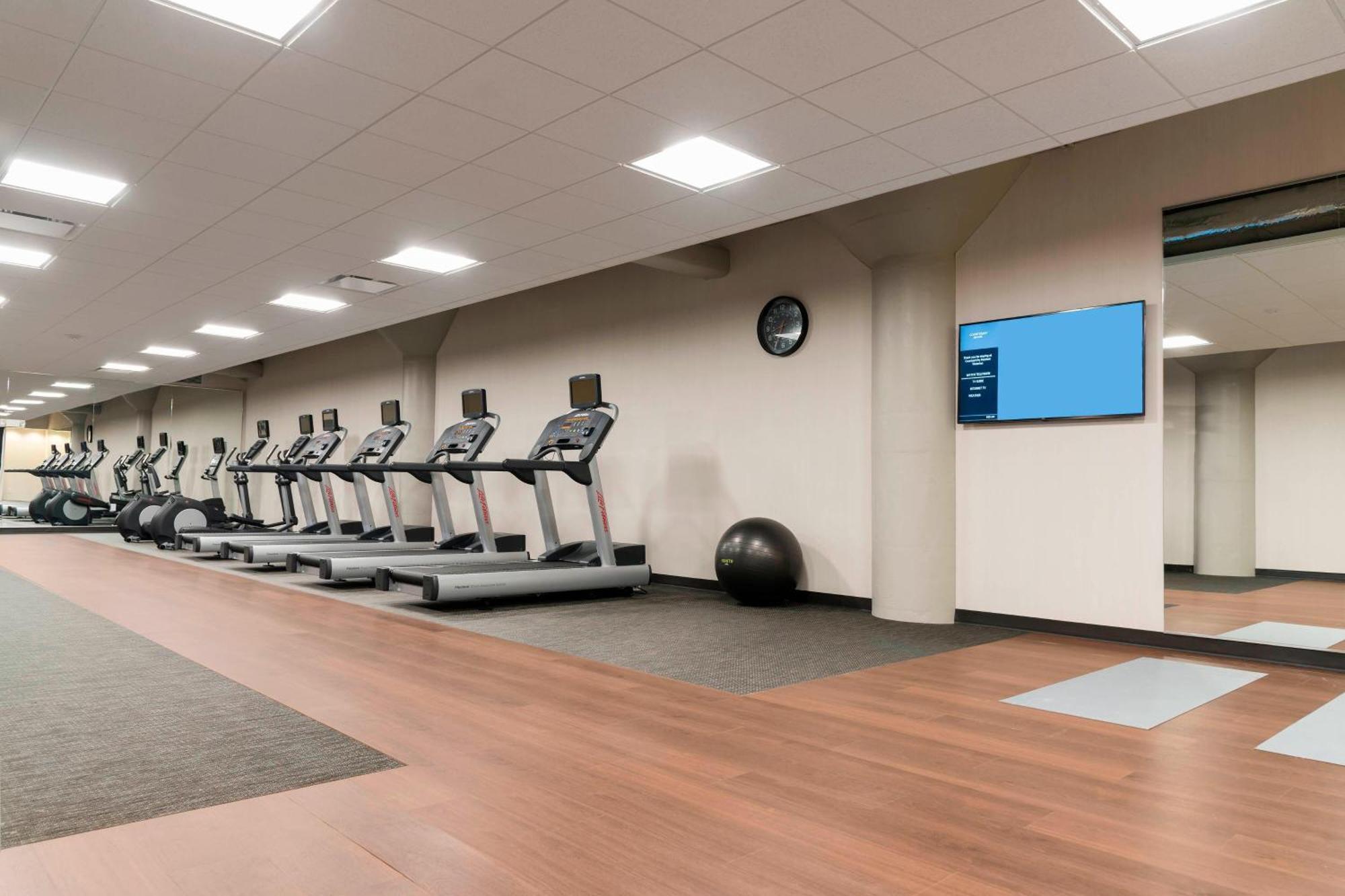Courtyard By Marriott Waterloo Cedar Falls Ngoại thất bức ảnh